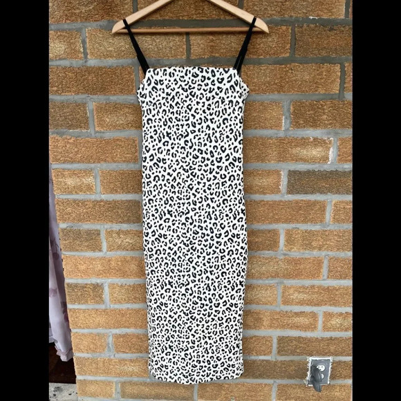 By Egreis Cheetah Bodycon Hazel Dress small - Picture 3 of 10